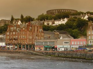 McCaigs Tower ber Oban