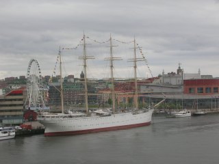 Riesenrad, Viermastbark Viking und Oper von Gteborg